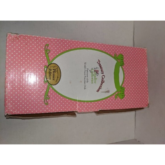 Paradise Galleries First Communion Doll Treasury Collection Premium Edition Box - Picture 9 of 10